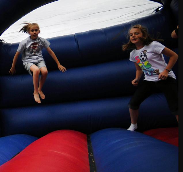 Pop-up inflatable theme park events – Bounce Camp